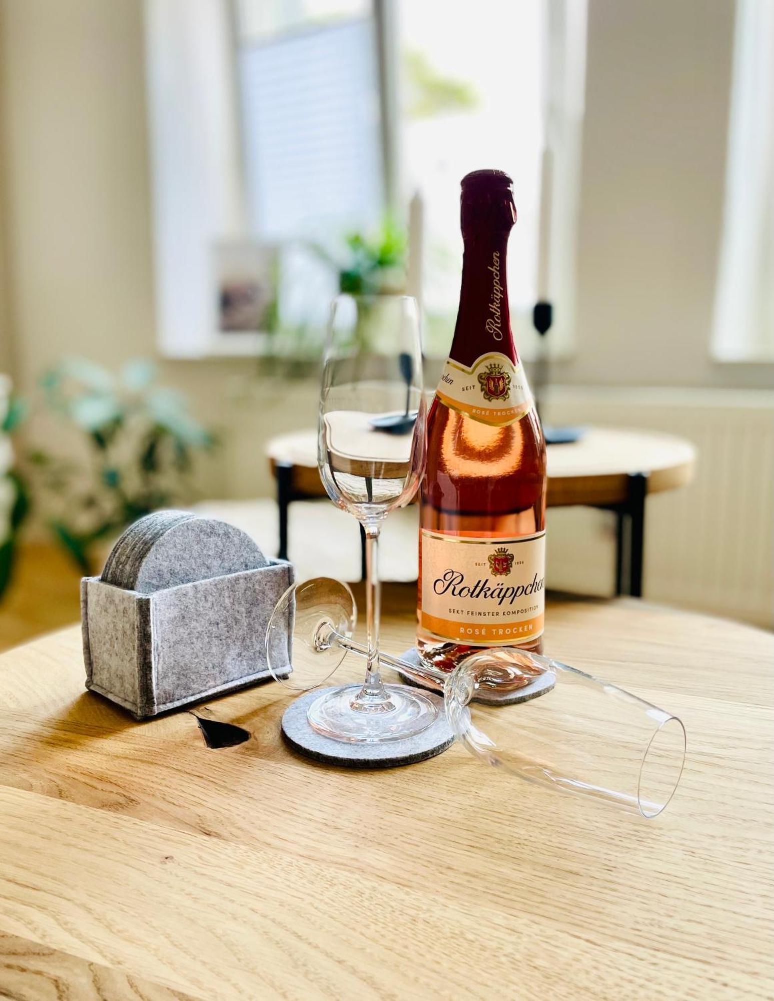 Appartement "Stadtgefluester" Im Zentrum, Inkl Stellplatz, 2 Betten, Babybett, Balkon, Gratis Kaffee Und Tee, Wlan Budziszyn Zewnętrze zdjęcie
