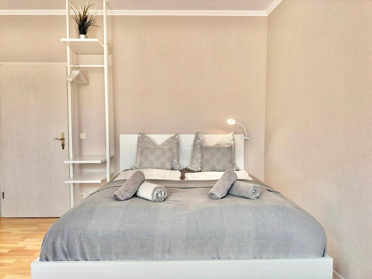 Appartement "Stadtgefluester" Im Zentrum, Inkl Stellplatz, 2 Betten, Babybett, Balkon, Gratis Kaffee Und Tee, Wlan Budziszyn Zewnętrze zdjęcie
