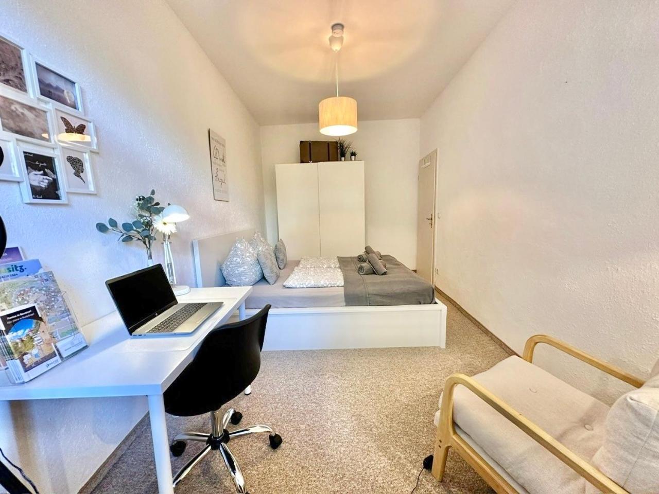 Appartement "Stadtgefluester" Im Zentrum, Inkl Stellplatz, 2 Betten, Babybett, Balkon, Gratis Kaffee Und Tee, Wlan Budziszyn Zewnętrze zdjęcie
